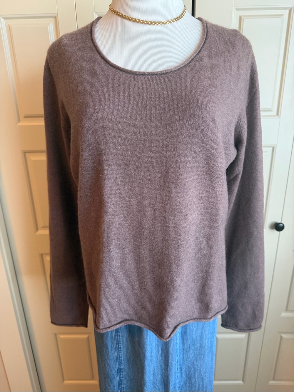 Sundance Cashmere Scoop Neck Sweater in Dusty mocha Brown Large